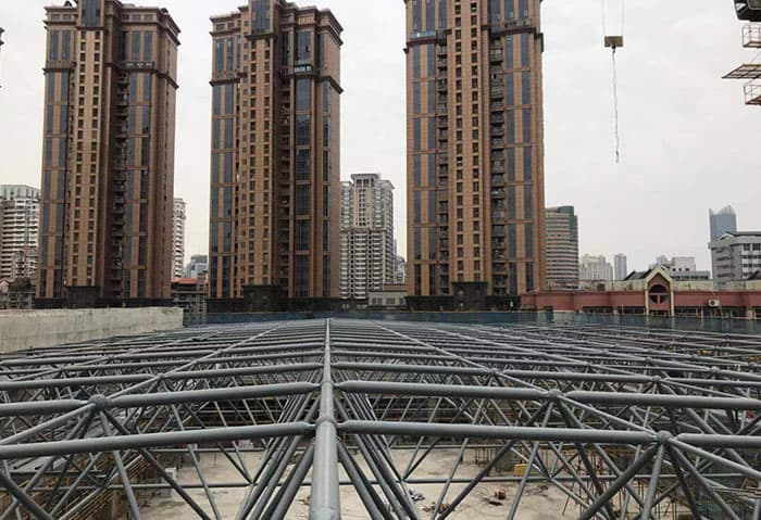 南岸螺栓球网架结构